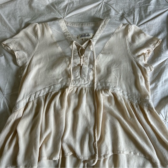 Listicle Tops - Womens Listicle Large Cream Tie Front Ruffled Blouse